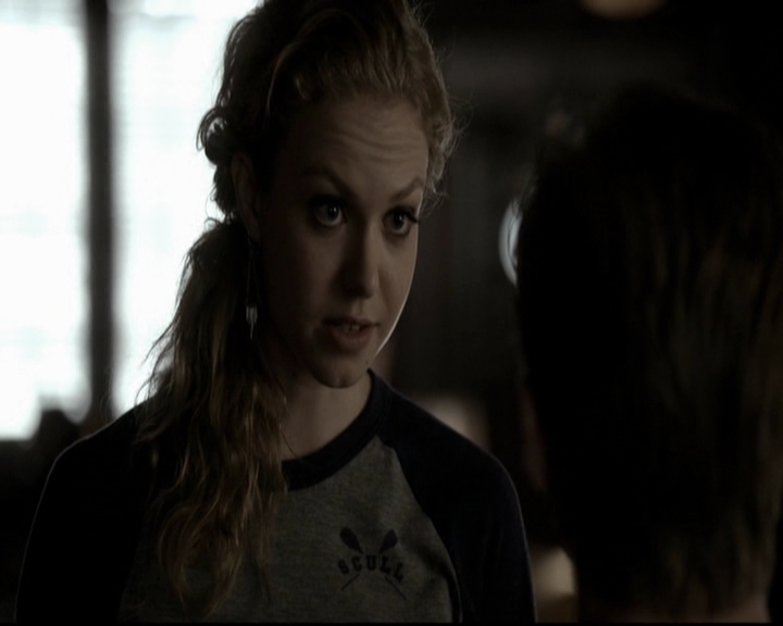 VampireDiariesWorld-dot-org_5x19ManOnFire0557.jpg
