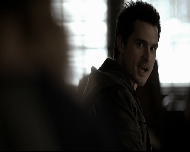 VampireDiariesWorld-dot-org_5x19ManOnFire0562.jpg