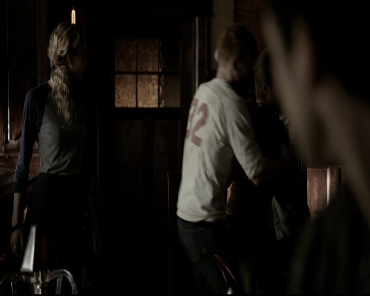 VampireDiariesWorld-dot-org_5x19ManOnFire0564.jpg