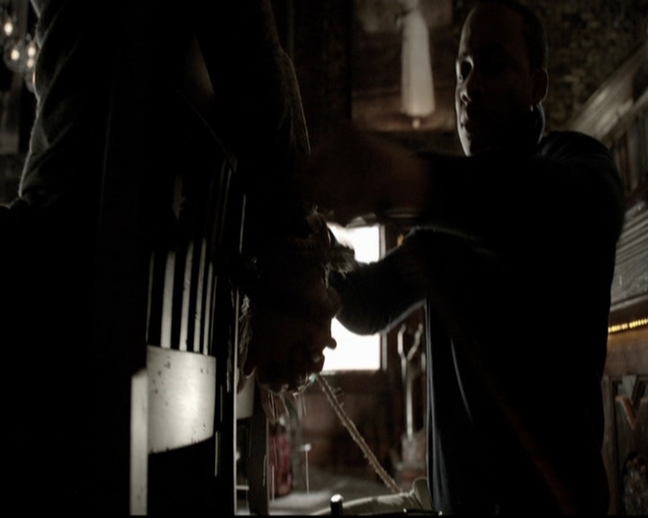 VampireDiariesWorld-dot-org_5x19ManOnFire0574.jpg VampireDiariesWorld-dot-org_5x19ManOnFire0574.jpg