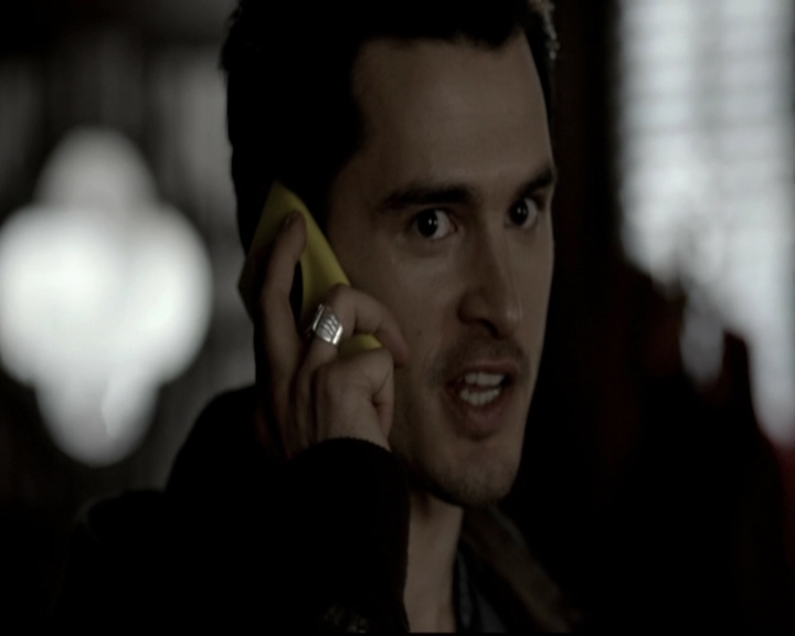 VampireDiariesWorld-dot-org_5x19ManOnFire0666.jpg