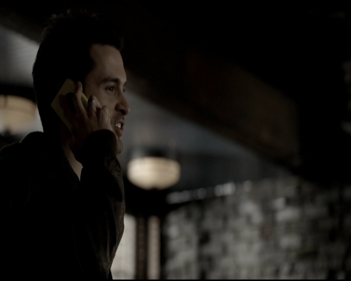 VampireDiariesWorld-dot-org_5x19ManOnFire0673.jpg