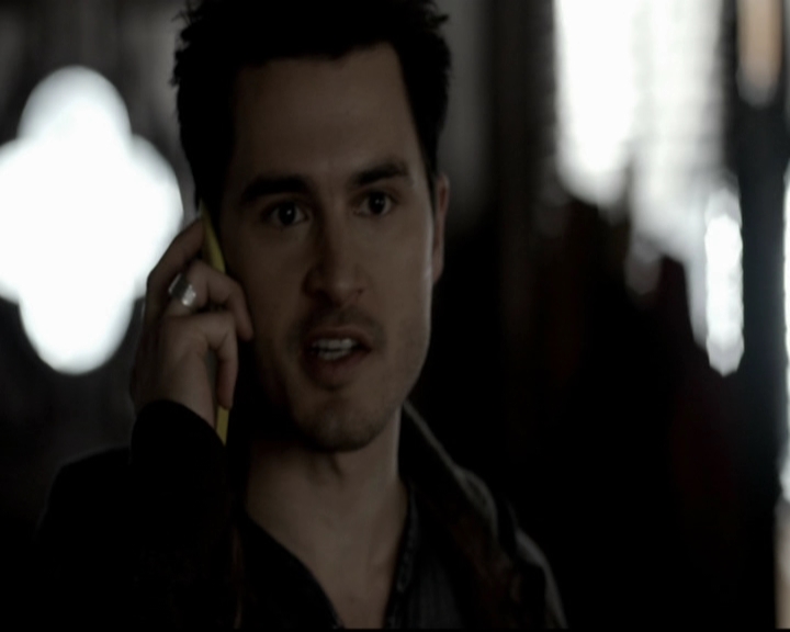 VampireDiariesWorld-dot-org_5x19ManOnFire0675.jpg