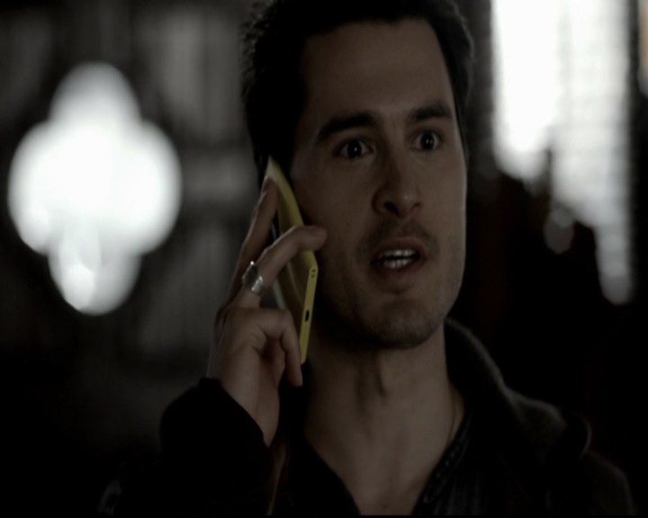 VampireDiariesWorld-dot-org_5x19ManOnFire0678.jpg