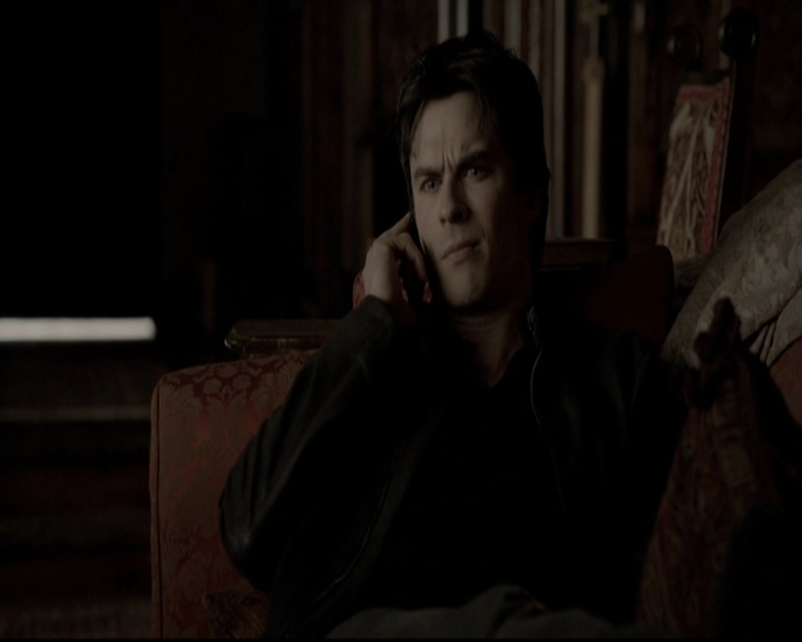VampireDiariesWorld-dot-org_5x19ManOnFire0686.jpg