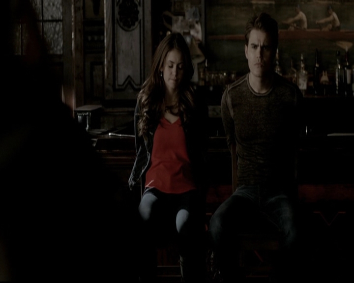 VampireDiariesWorld-dot-org_5x19ManOnFire0688.jpg