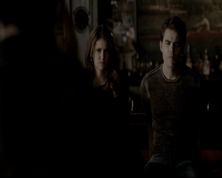 VampireDiariesWorld-dot-org_5x19ManOnFire0690.jpg