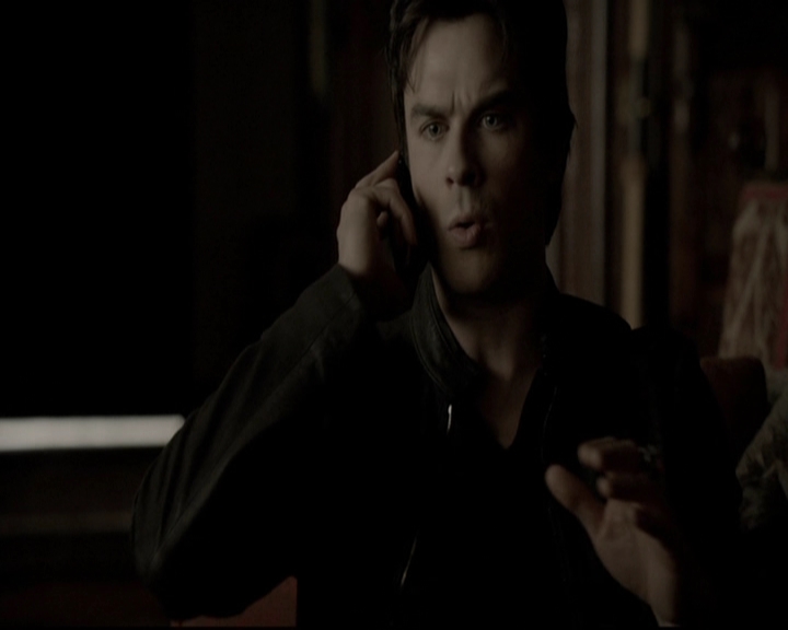 VampireDiariesWorld-dot-org_5x19ManOnFire0692.jpg