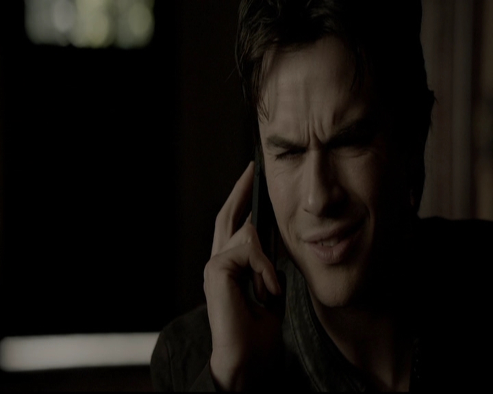 VampireDiariesWorld-dot-org_5x19ManOnFire0710.jpg