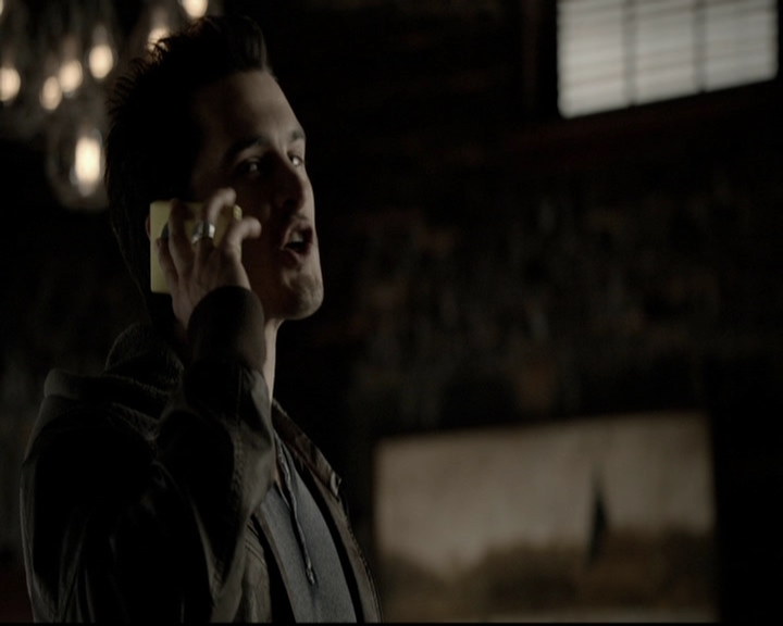VampireDiariesWorld-dot-org_5x19ManOnFire0711.jpg