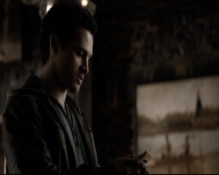 VampireDiariesWorld-dot-org_5x19ManOnFire0727.jpg