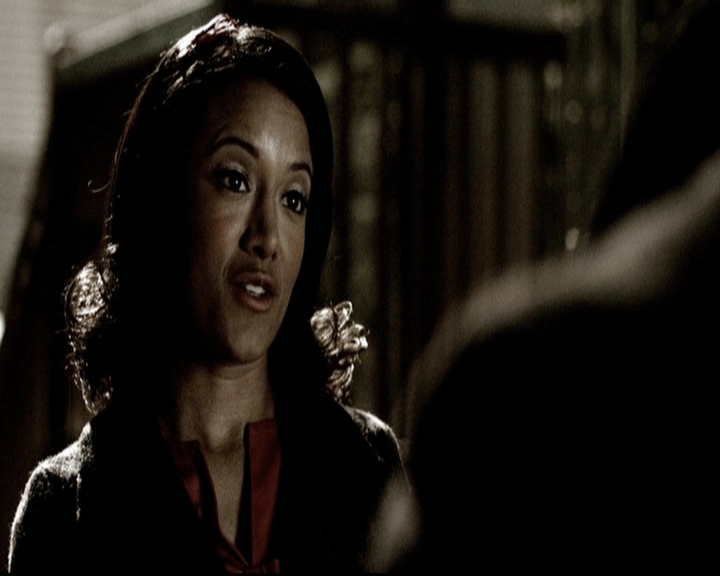 VampireDiariesWorld-dot-org_5x19ManOnFire0805.jpg