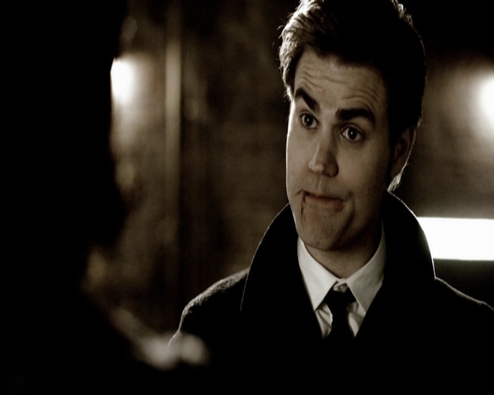 VampireDiariesWorld-dot-org_5x19ManOnFire0817.jpg