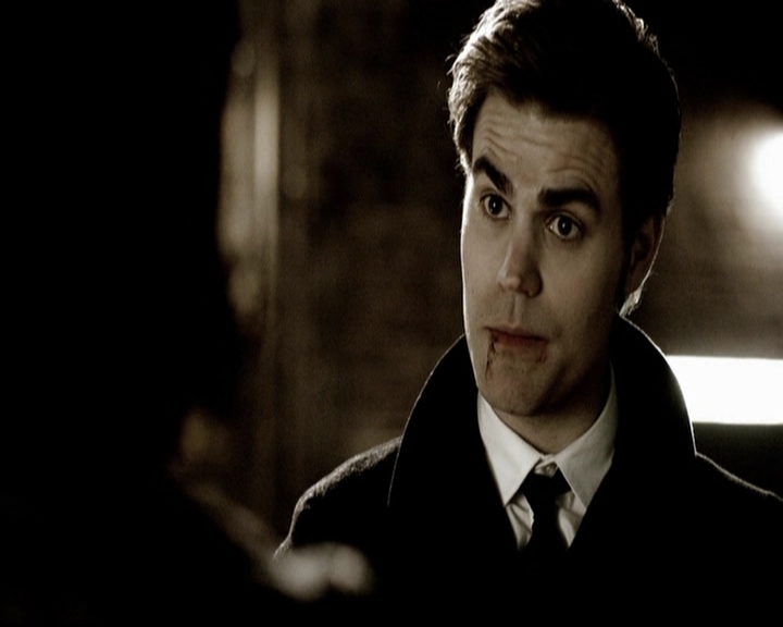 VampireDiariesWorld-dot-org_5x19ManOnFire0818.jpg