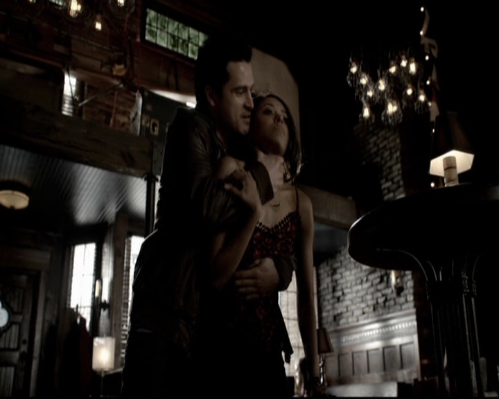 VampireDiariesWorld-dot-org_5x19ManOnFire0860.jpg VampireDiariesWorld-dot-org_5x19ManOnFire0860.jpg