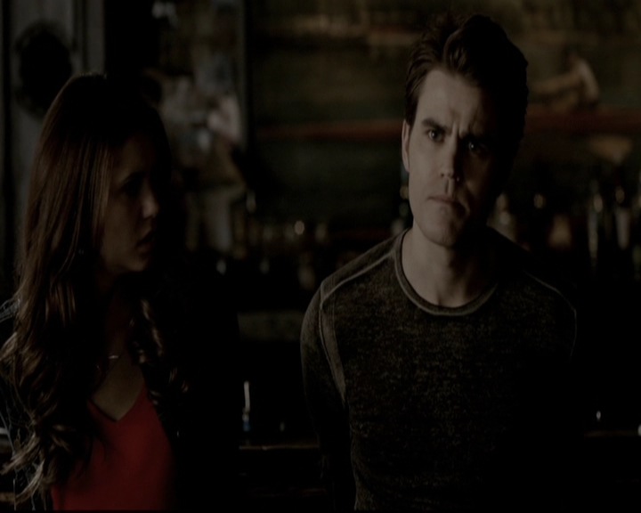 VampireDiariesWorld-dot-org_5x19ManOnFire0874.jpg