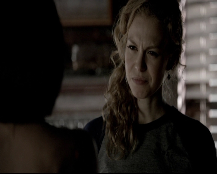 VampireDiariesWorld-dot-org_5x19ManOnFire0902.jpg VampireDiariesWorld-dot-org_5x19ManOnFire0902.jpg