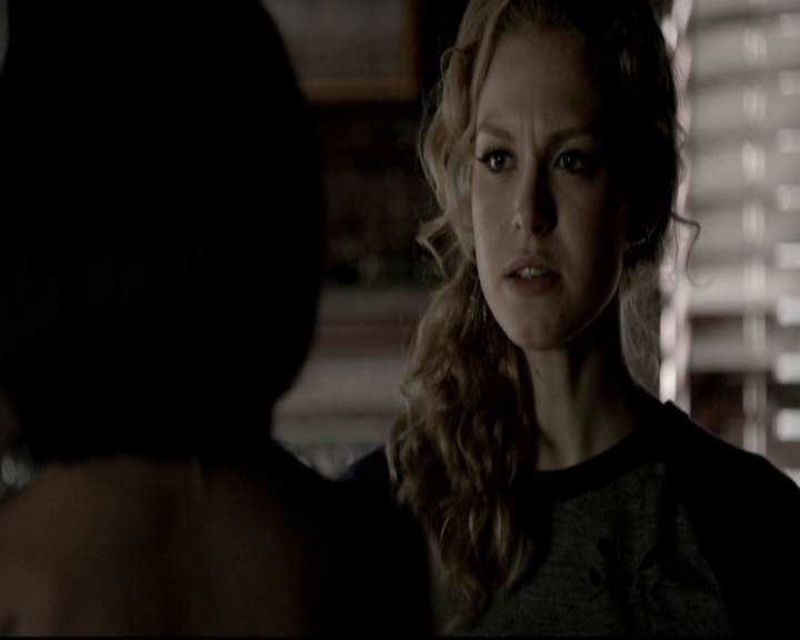 VampireDiariesWorld-dot-org_5x19ManOnFire0904.jpg