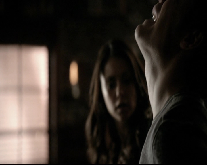 VampireDiariesWorld-dot-org_5x19ManOnFire0914.jpg