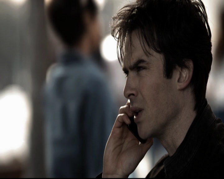 VampireDiariesWorld-dot-org_5x19ManOnFire0915.jpg