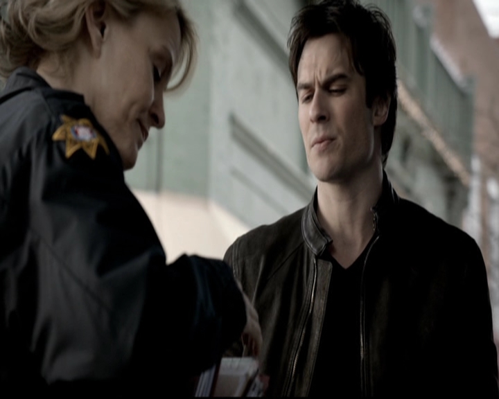 VampireDiariesWorld-dot-org_5x19ManOnFire0939.jpg
