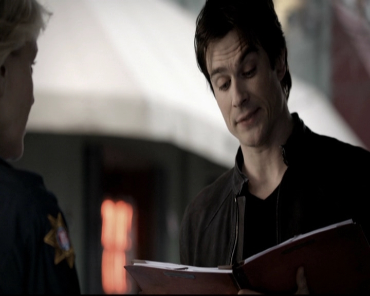 VampireDiariesWorld-dot-org_5x19ManOnFire0951.jpg VampireDiariesWorld-dot-org_5x19ManOnFire0951.jpg