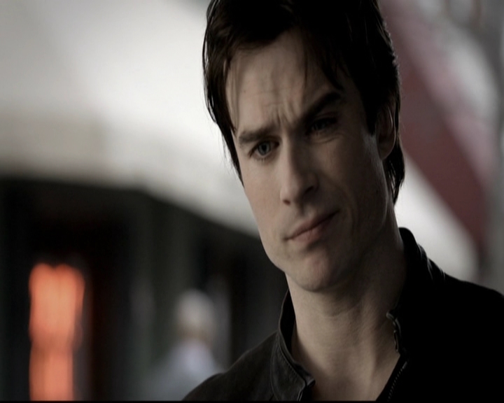VampireDiariesWorld-dot-org_5x19ManOnFire0958.jpg