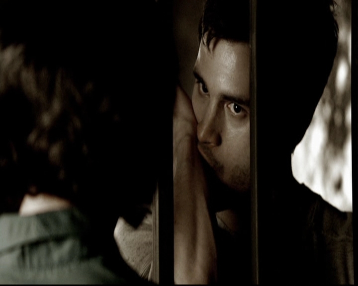 VampireDiariesWorld-dot-org_5x19ManOnFire0992.jpg VampireDiariesWorld-dot-org_5x19ManOnFire0992.jpg