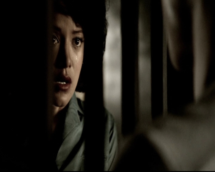 VampireDiariesWorld-dot-org_5x19ManOnFire1002.jpg VampireDiariesWorld-dot-org_5x19ManOnFire1002.jpg