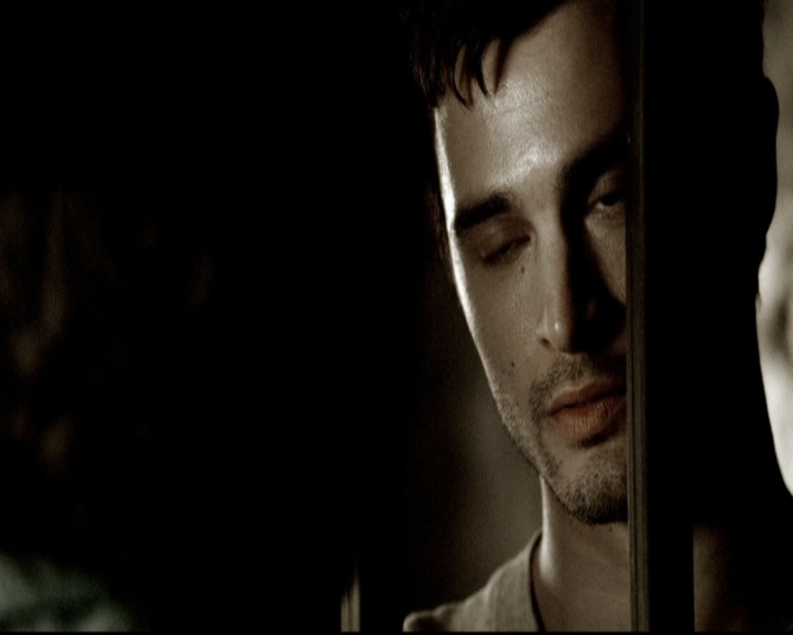 VampireDiariesWorld-dot-org_5x19ManOnFire1013.jpg VampireDiariesWorld-dot-org_5x19ManOnFire1013.jpg