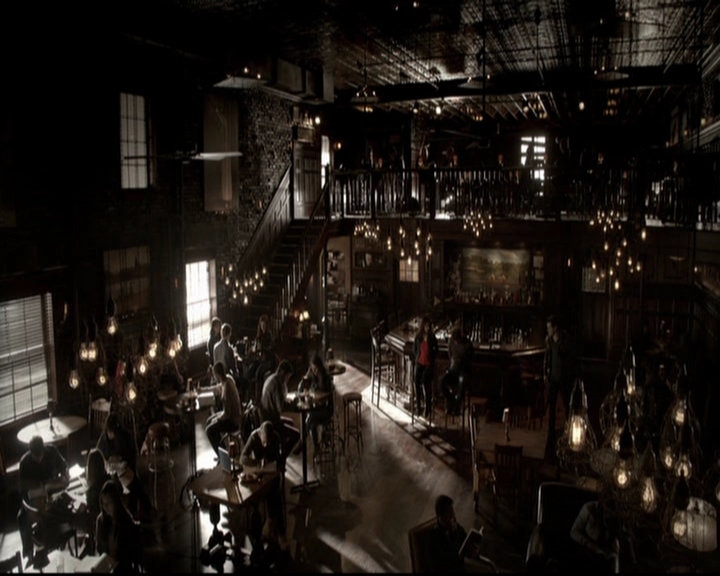 VampireDiariesWorld-dot-org_5x19ManOnFire1051.jpg