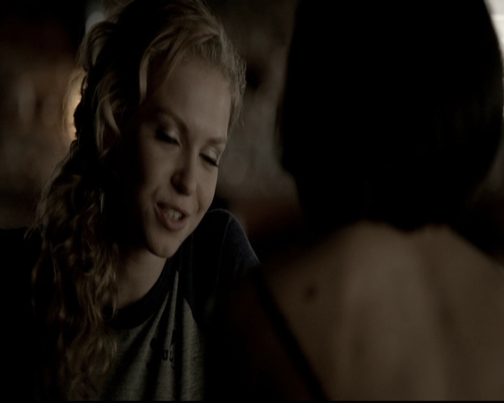 VampireDiariesWorld-dot-org_5x19ManOnFire1079.jpg