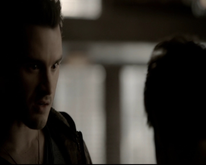VampireDiariesWorld-dot-org_5x19ManOnFire1096.jpg