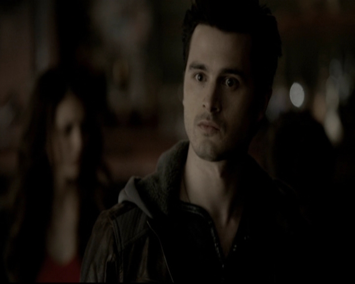 VampireDiariesWorld-dot-org_5x19ManOnFire1157.jpg