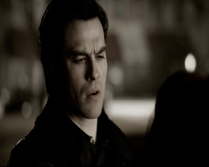 VampireDiariesWorld-dot-org_5x19ManOnFire1252.jpg
