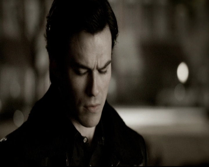 VampireDiariesWorld-dot-org_5x19ManOnFire1253.jpg