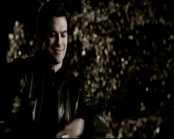VampireDiariesWorld-dot-org_5x19ManOnFire1260.jpg