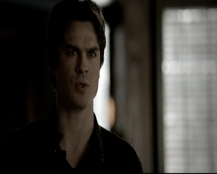 VampireDiariesWorld-dot-org_5x19ManOnFire1277.jpg
