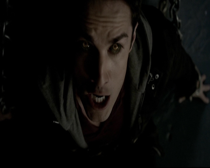 VampireDiariesWorld-dot-org_5x19ManOnFire1360.jpg VampireDiariesWorld-dot-org_5x19ManOnFire1360.jpg