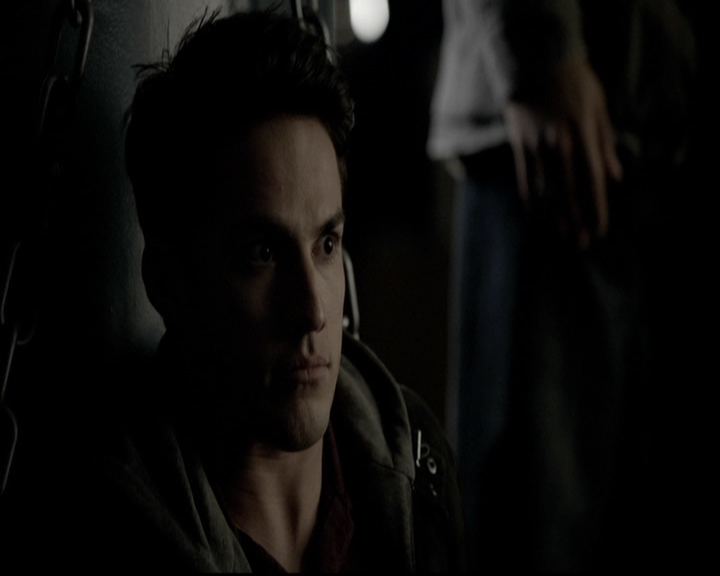 VampireDiariesWorld-dot-org_5x19ManOnFire1373.jpg VampireDiariesWorld-dot-org_5x19ManOnFire1373.jpg