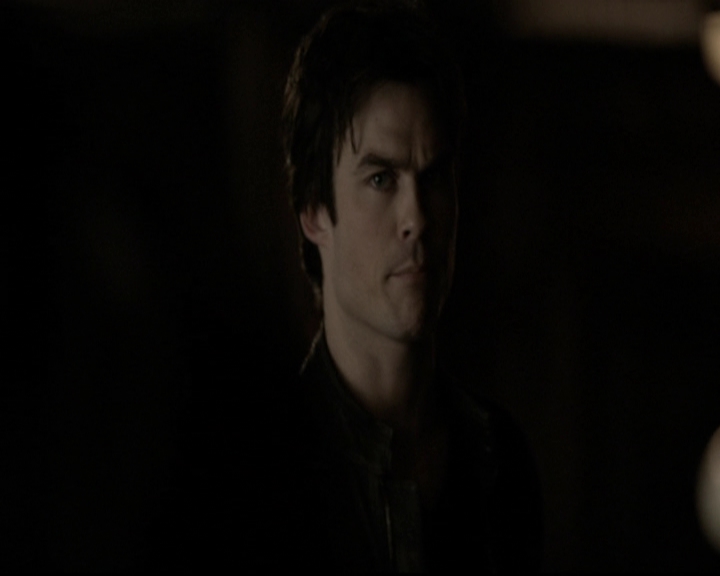 VampireDiariesWorld-dot-org_5x19ManOnFire1456.jpg