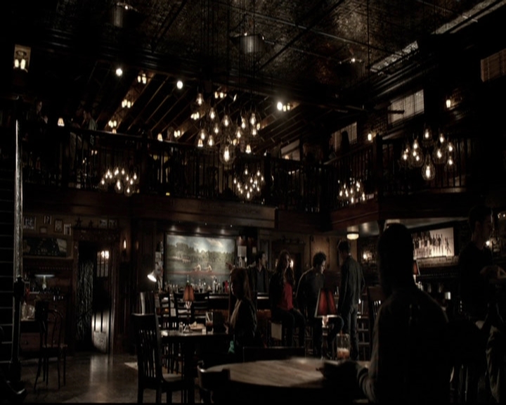VampireDiariesWorld-dot-org_5x19ManOnFire1465.jpg