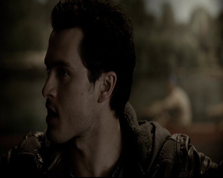 VampireDiariesWorld-dot-org_5x19ManOnFire1467.jpg