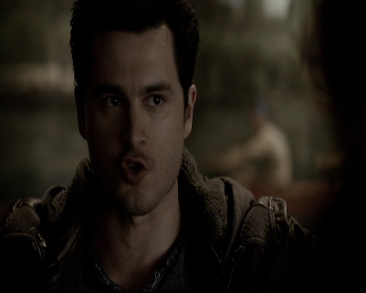 VampireDiariesWorld-dot-org_5x19ManOnFire1468.jpg