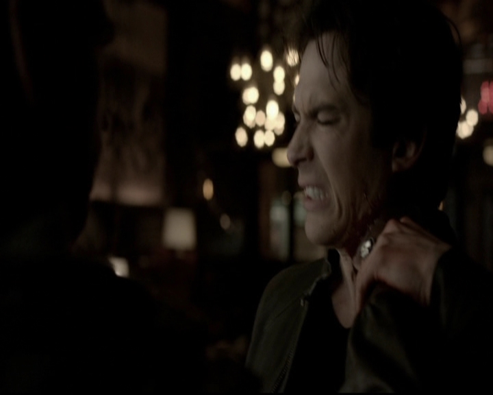 VampireDiariesWorld-dot-org_5x19ManOnFire1490.jpg