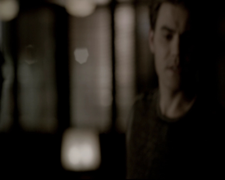 VampireDiariesWorld-dot-org_5x19ManOnFire1505.jpg