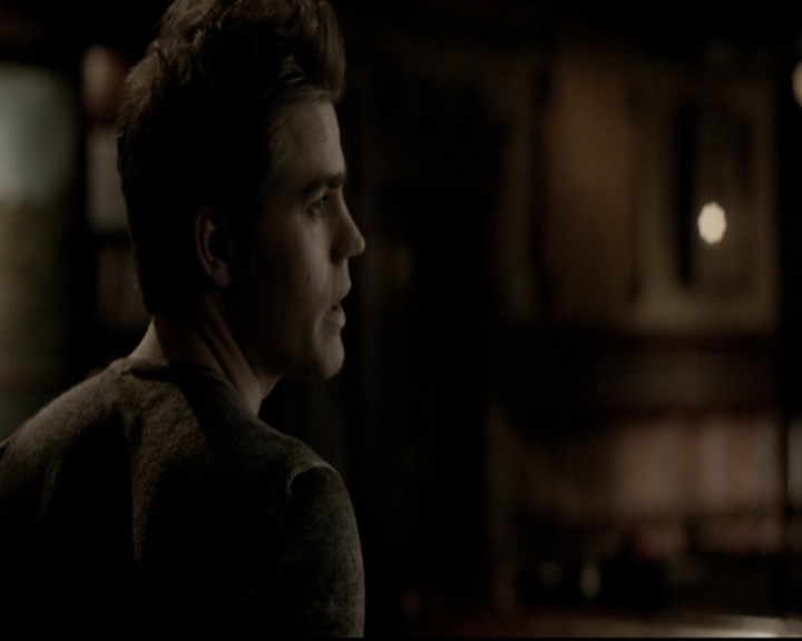 VampireDiariesWorld-dot-org_5x19ManOnFire1512.jpg