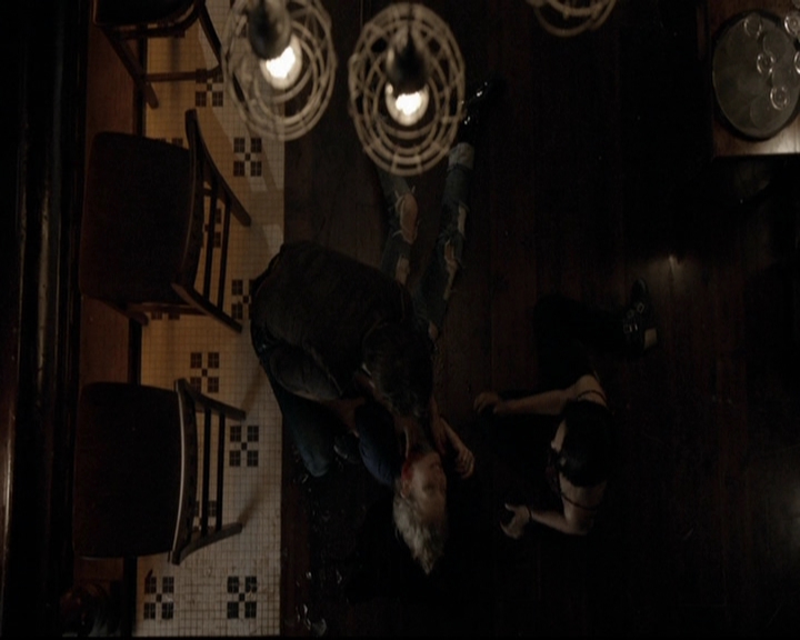 VampireDiariesWorld-dot-org_5x19ManOnFire1528.jpg VampireDiariesWorld-dot-org_5x19ManOnFire1528.jpg