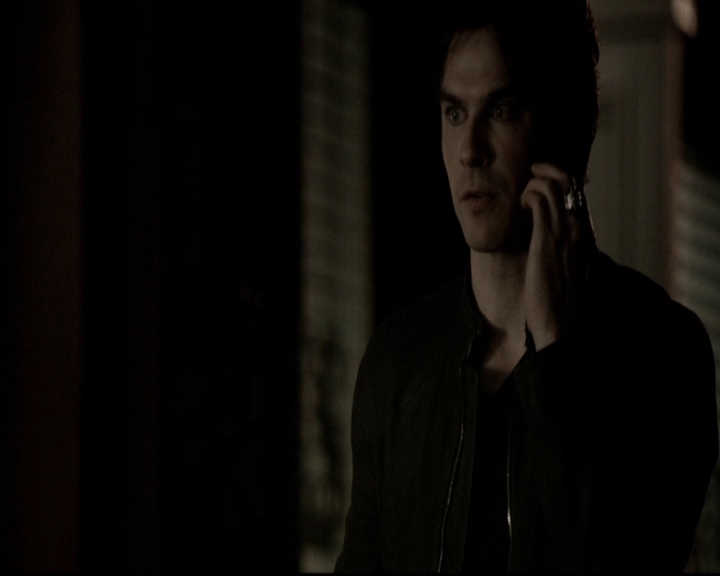 VampireDiariesWorld-dot-org_5x19ManOnFire1551.jpg