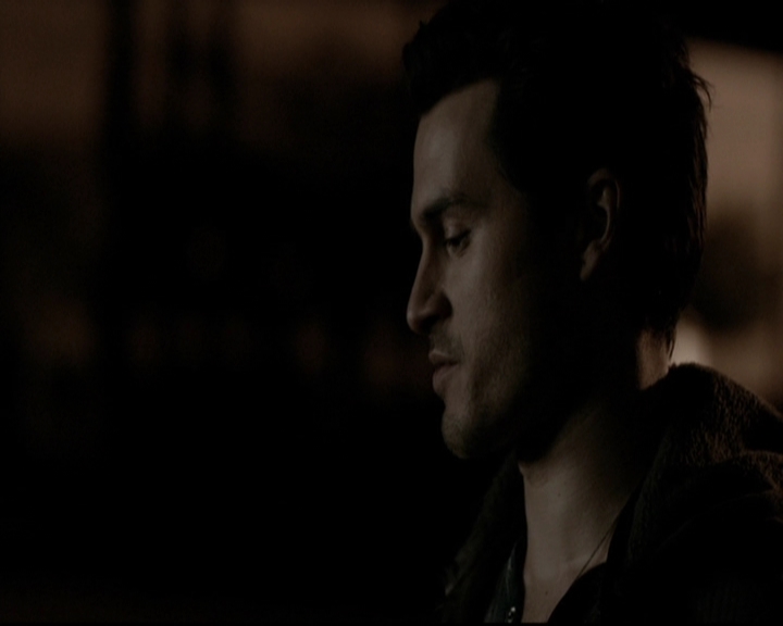 VampireDiariesWorld-dot-org_5x19ManOnFire1576.jpg